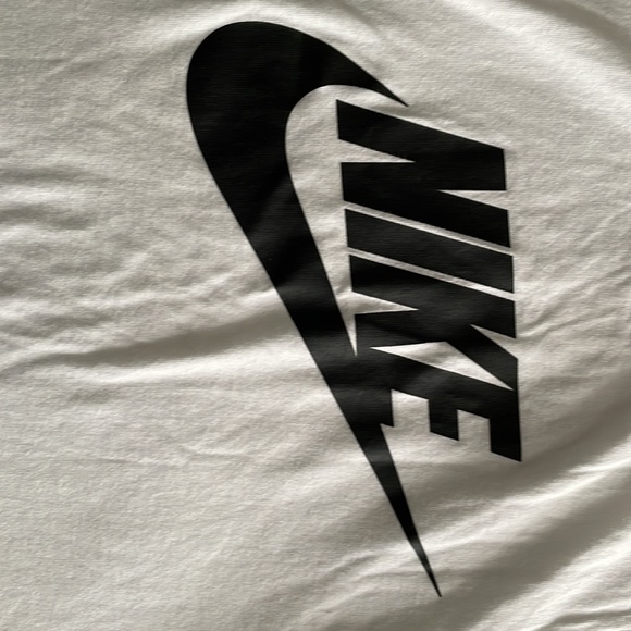 Nike Tank Top Muscle Shirt Size Medium - Picture 4 of 4